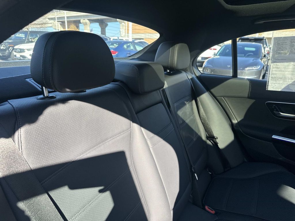 Thumbnail: 2025 Mercedes-Benz C-Class - 27