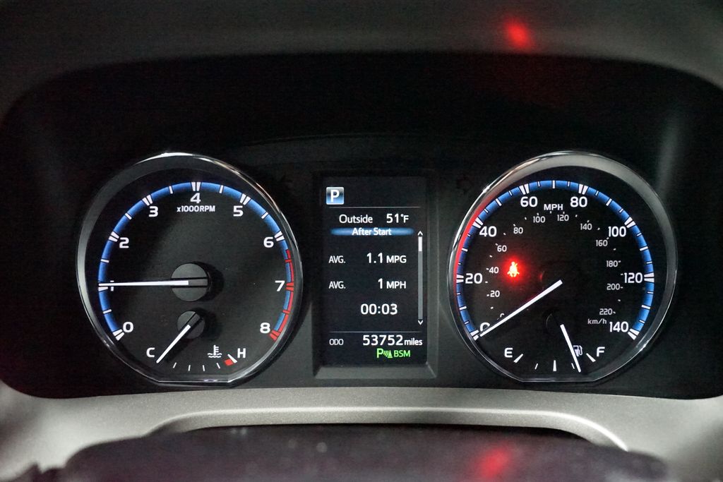 Thumbnail: 2017 Toyota RAV4 - 15