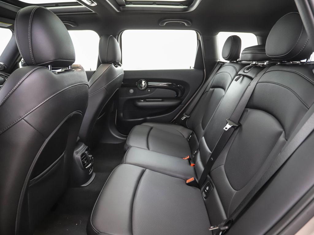 Thumbnail: 2023 MINI Cooper Clubman - 21