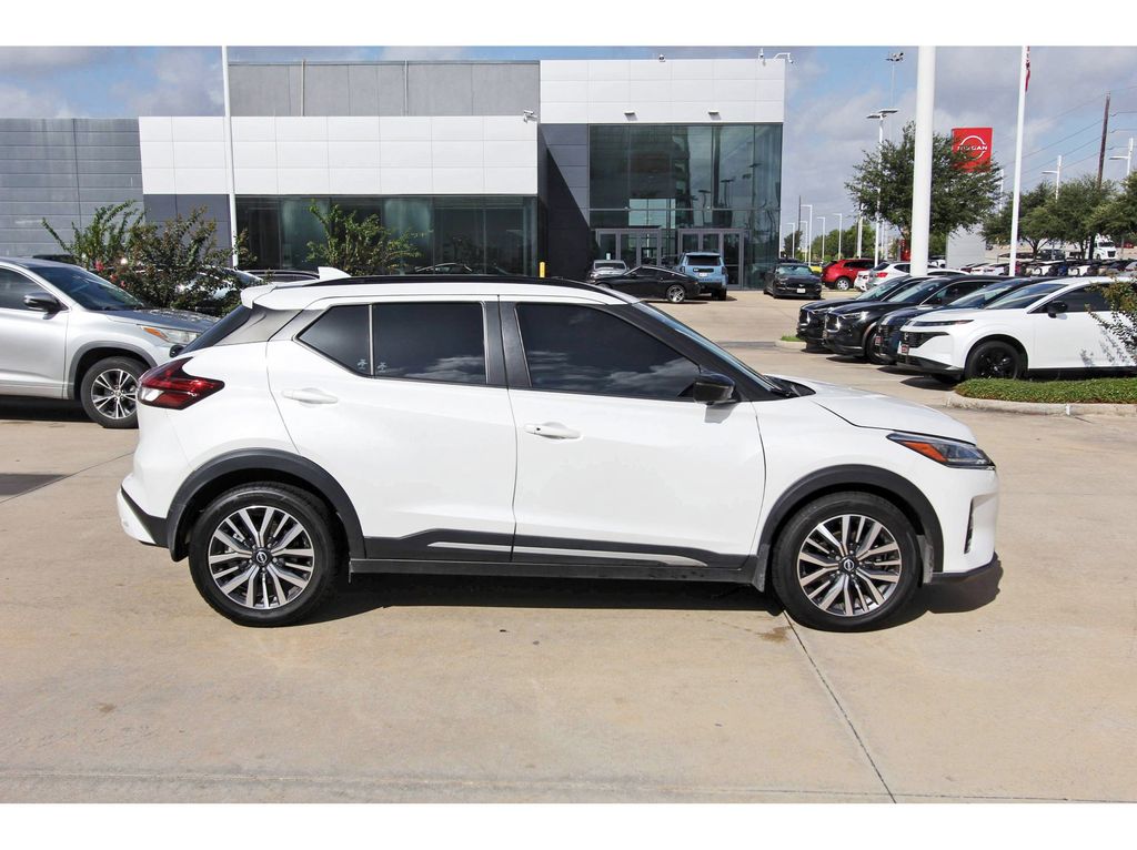 2023 Nissan Kicks SR White at Central Houston Nissan