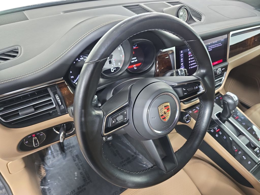 Used 2023  Porsche S image 4