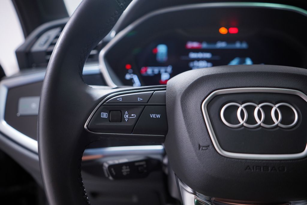 Thumbnail: 2022 Audi Q3 - 20