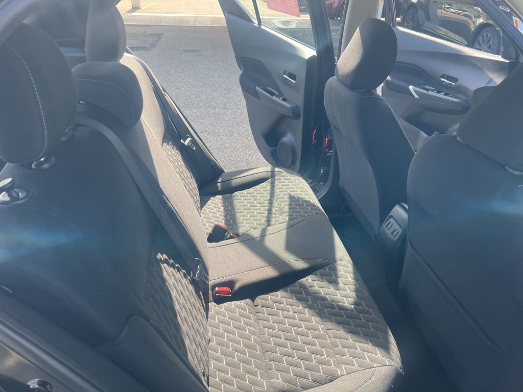 2022 Nissan Kicks SV photo