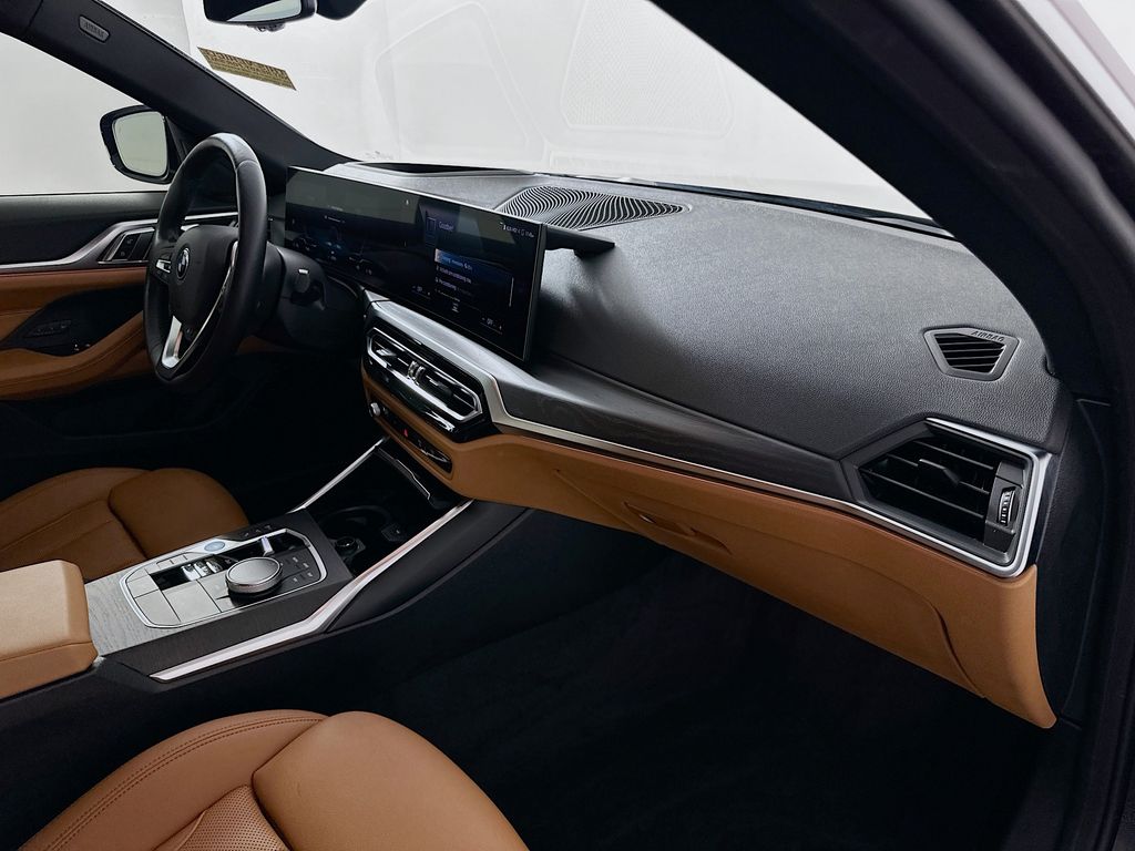 Thumbnail: 2023 BMW i4 - 30