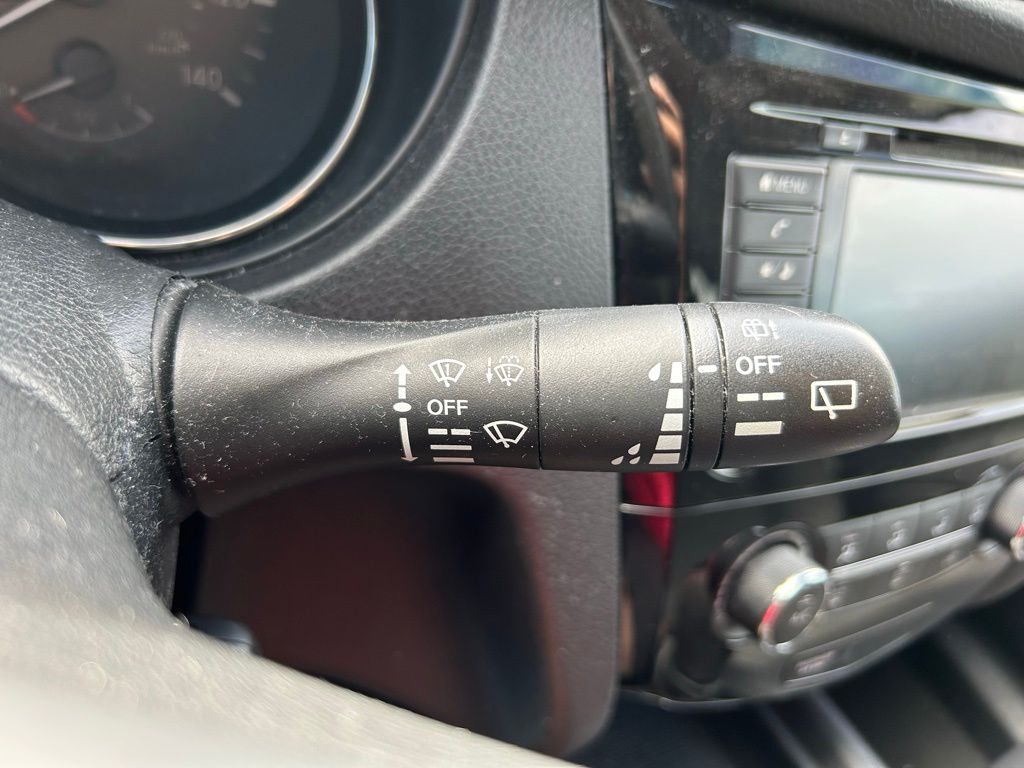 Thumbnail: 2020 Nissan Rogue Sport - 20