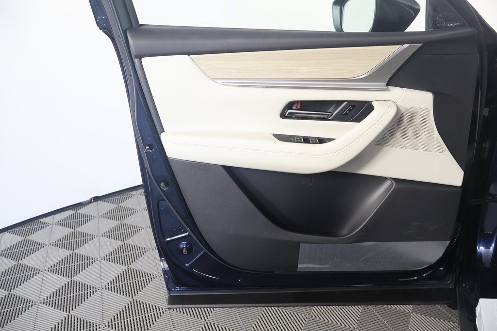 2025 Mazda CX-90 S Premium Plus 8