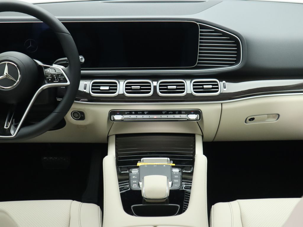 Thumbnail: 2025 Mercedes-Benz GLE - 15