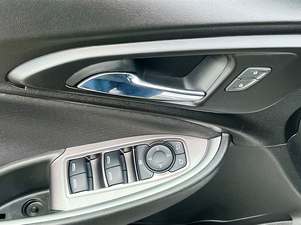 Used 2020 White Chevrolet RS image 18