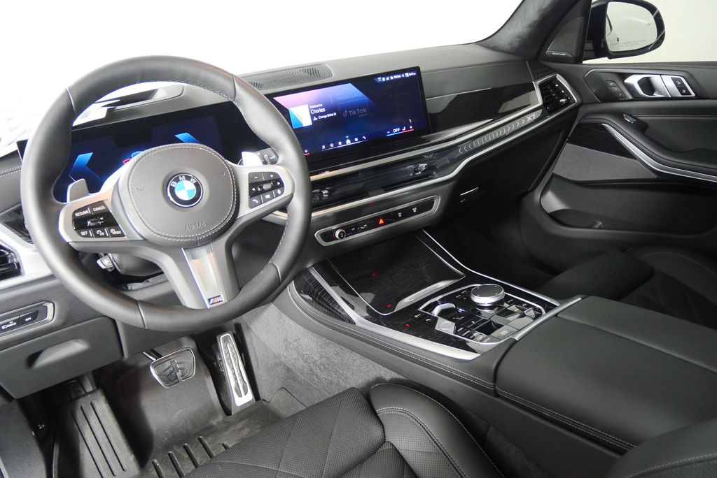Thumbnail: 2024 BMW X7 - 19