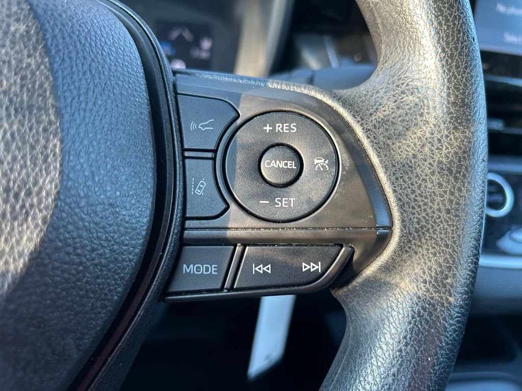 Thumbnail: 2022 Toyota Corolla - 18