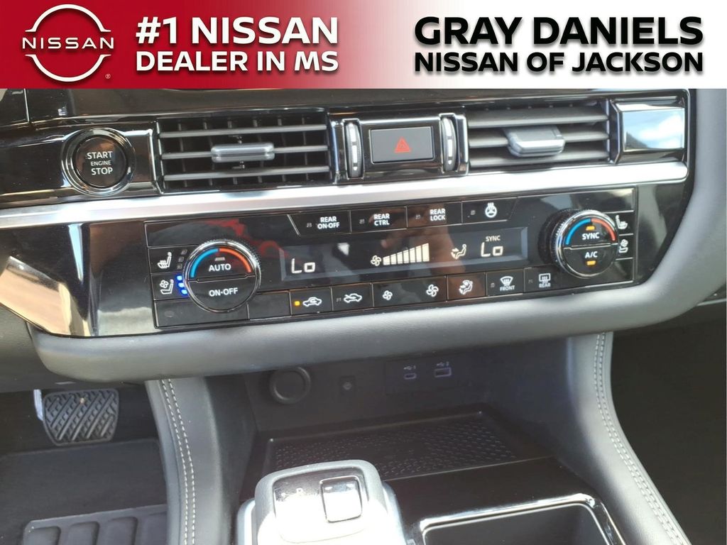 Used 2025 Nissan Pathfinder SUV