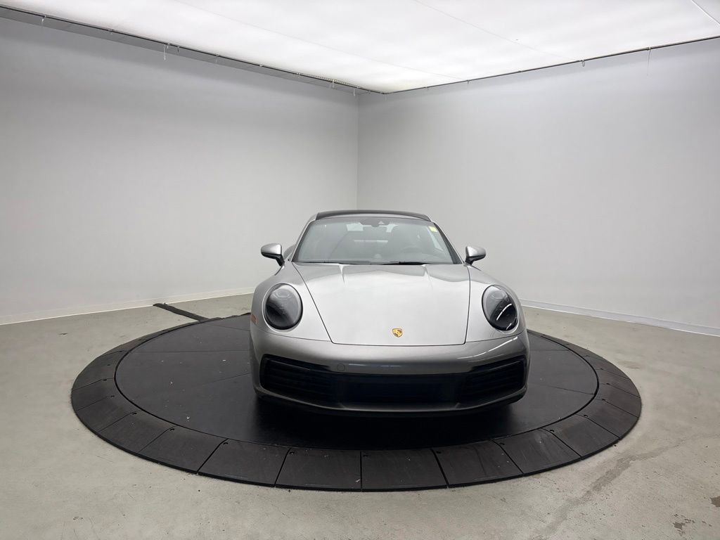 Thumbnail: 2024 Porsche 911 - 10
