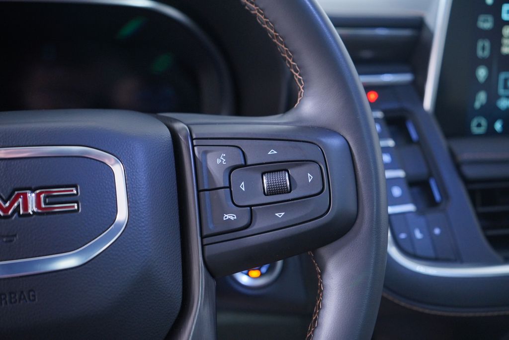 Thumbnail: 2024 GMC Yukon - 21