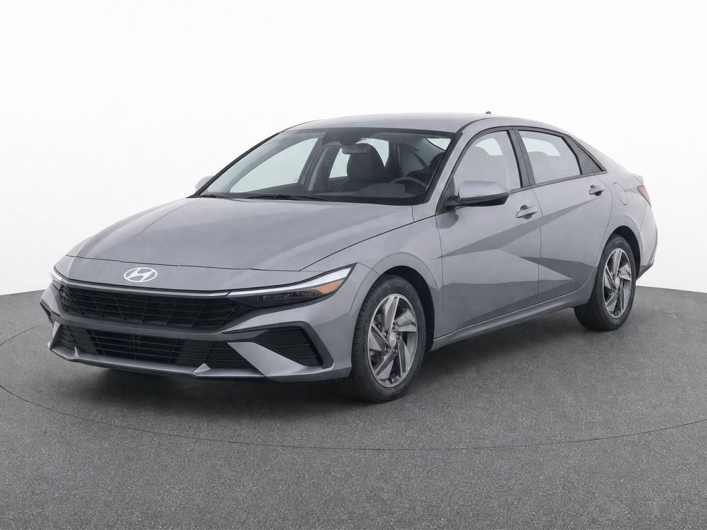 Thumbnail: 2025 Hyundai Elantra - 32