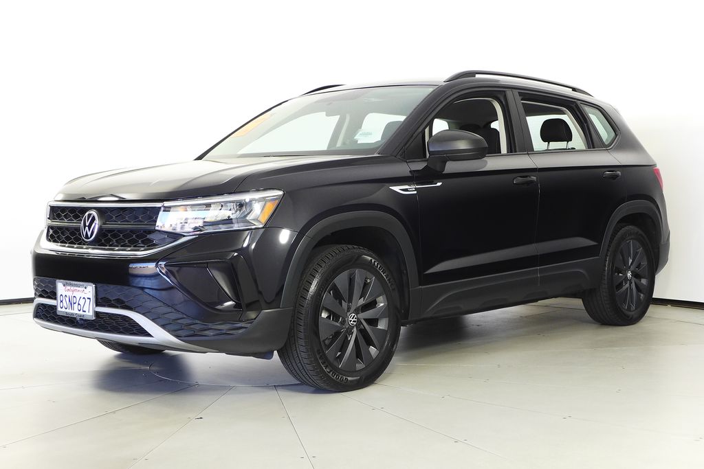 2022 Volkswagen Taos S 2