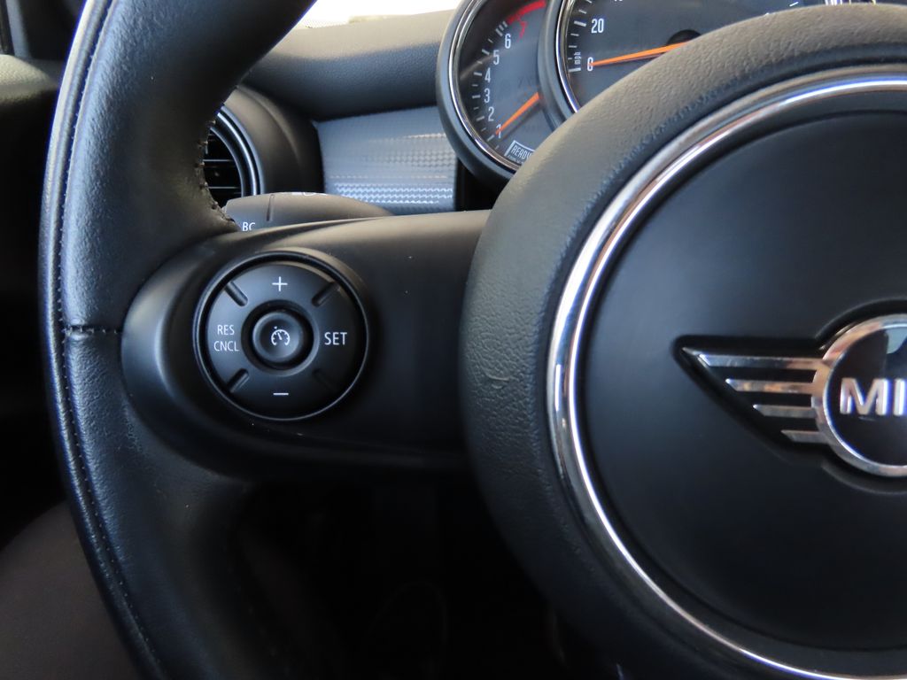 2019 MINI Cooper S 11