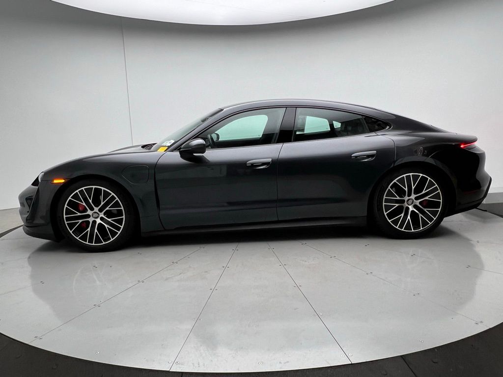 Thumbnail: 2020 Porsche Taycan - 2