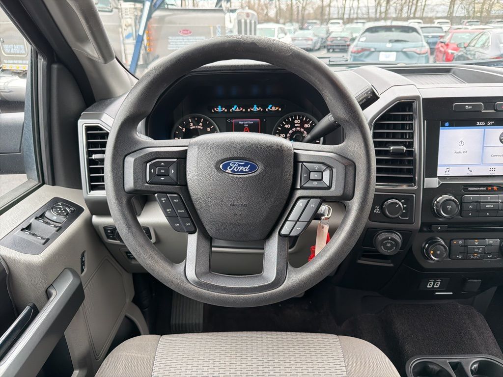 Thumbnail: 2017 Ford F-150 - 12