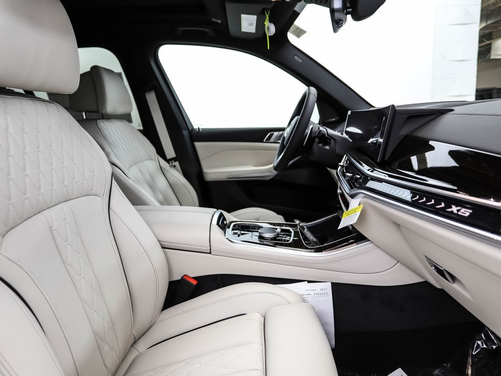 Thumbnail: 2026 BMW X5 - 31