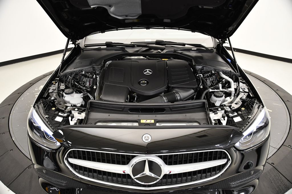 Thumbnail: 2025 Mercedes-Benz C-Class - 12