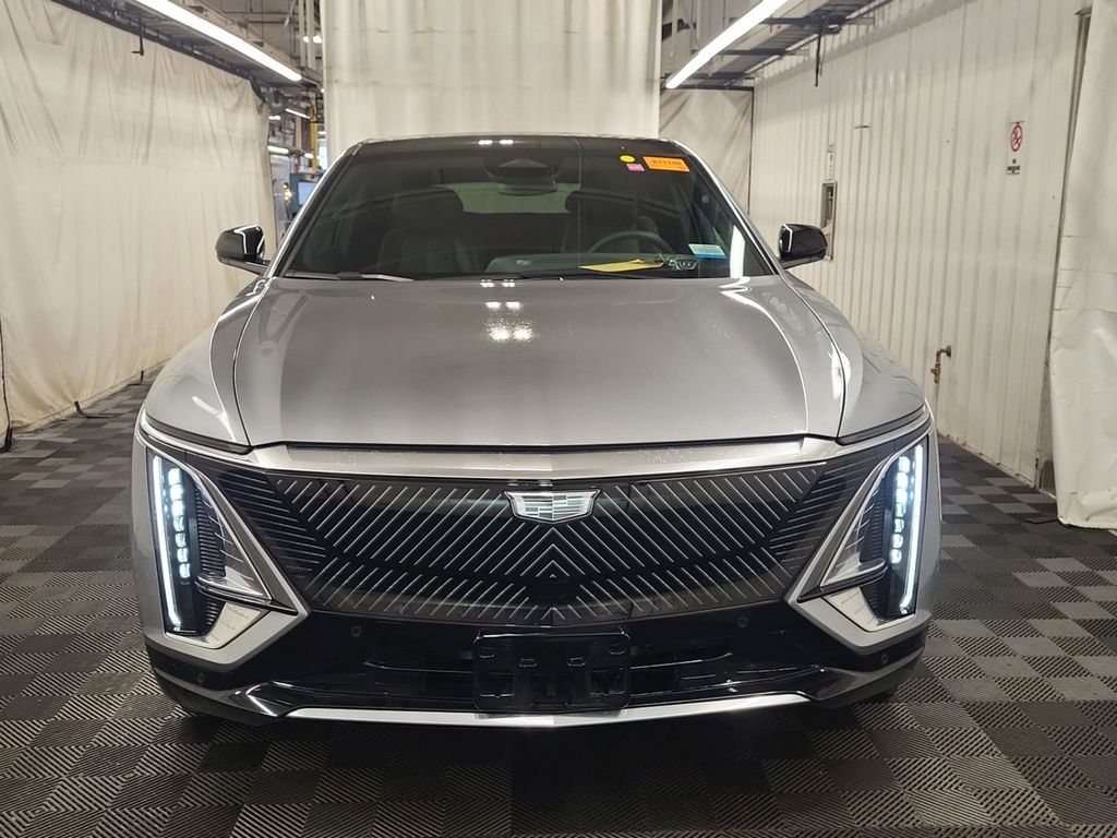 Used 2024 Cadillac LYRIQ Tech with VIN 1GYKPMRK9RZ102772 for sale in Cleveland, OH