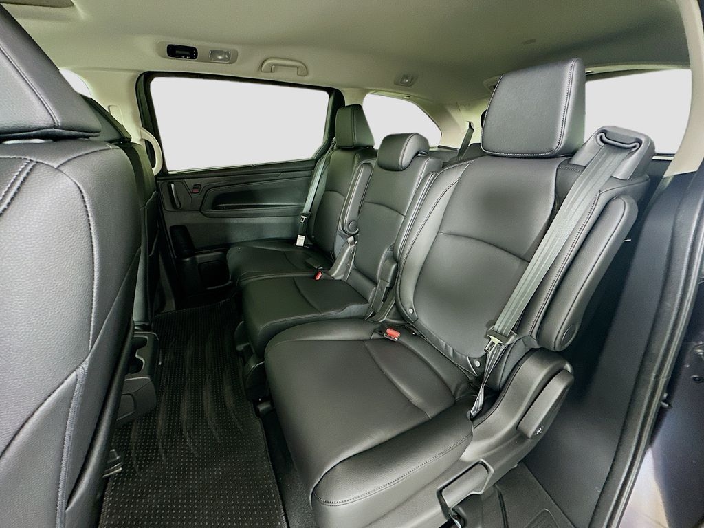 Thumbnail: 2026 Honda Odyssey - 16