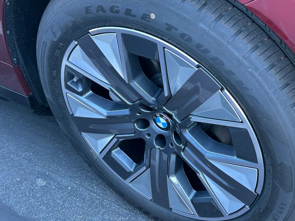 Thumbnail: 2026 BMW iX - 3