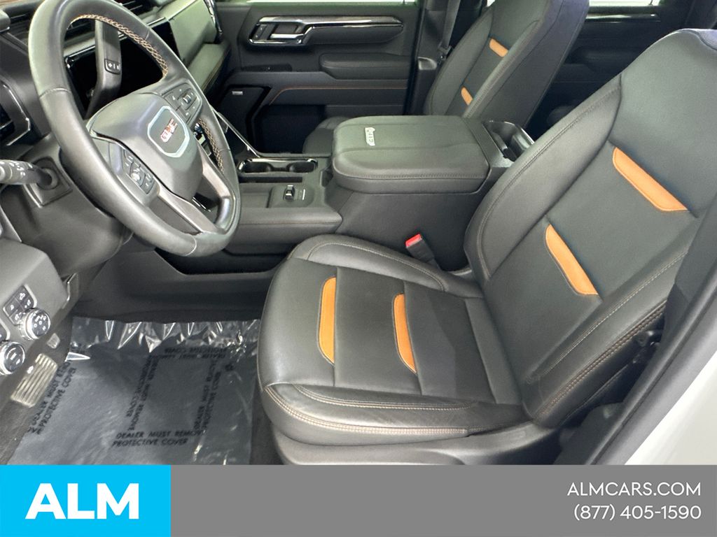 Used 2025 White GMC AT4 image 12