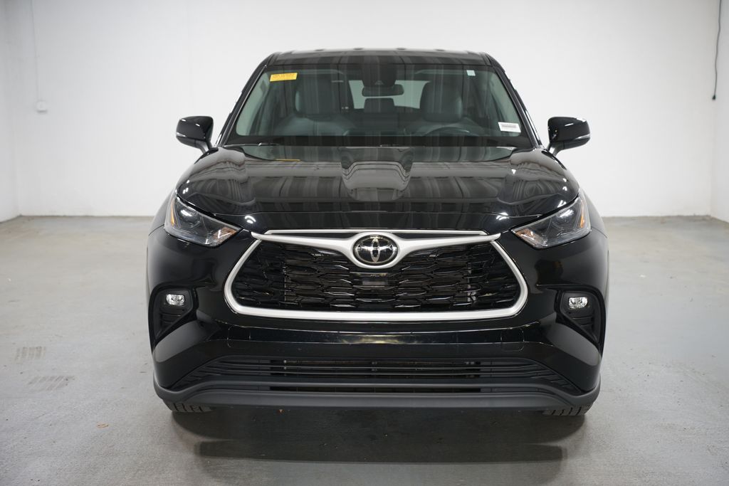 Thumbnail: 2024 Toyota Highlander - 2