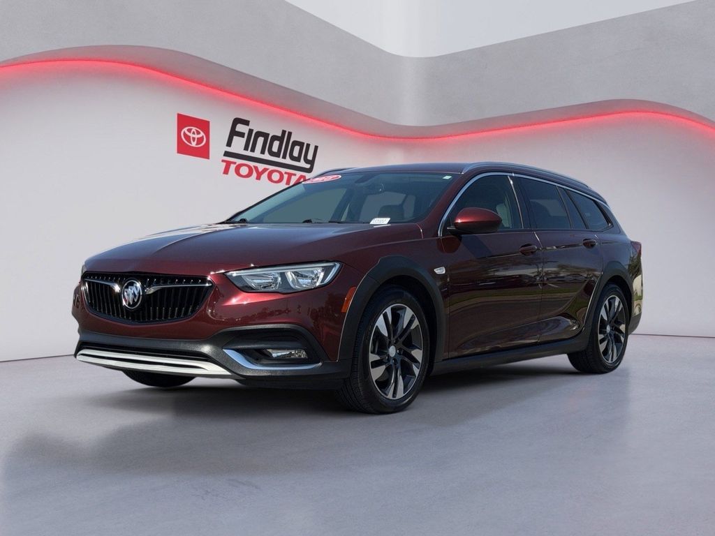 2018 Buick Regal Essence AWD's photo