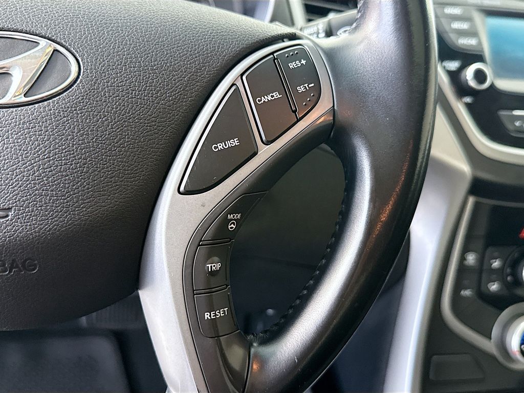 Thumbnail: 2015 Hyundai Elantra - 12