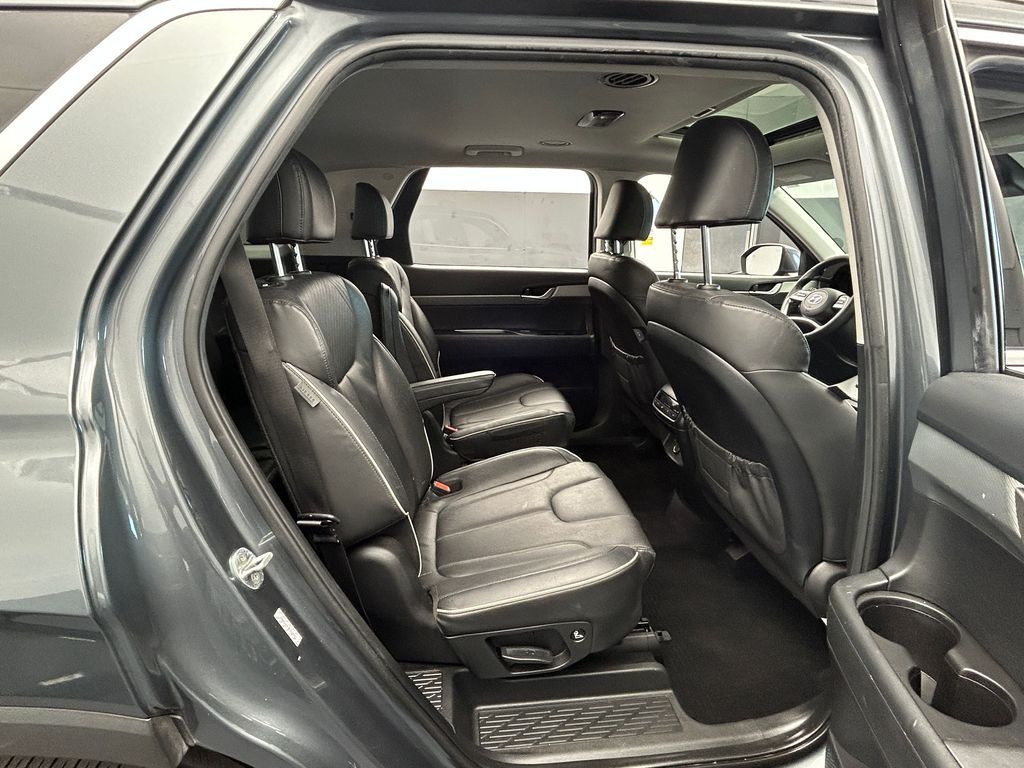 Used 2023 Steel Graphite Hyundai XRT image 35