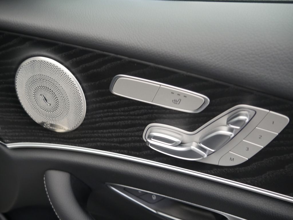 Thumbnail: 2023 Mercedes-Benz E-Class - 28