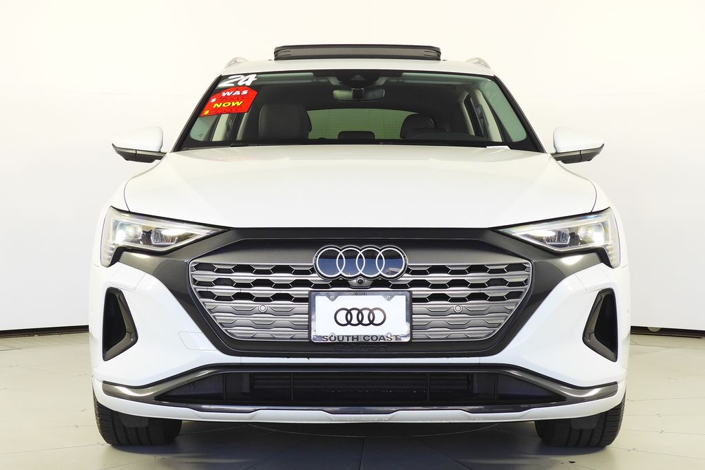 Thumbnail: 2024 Audi Q8 e-tron - 3