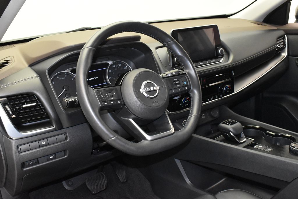 2022 Nissan Rogue SV 15