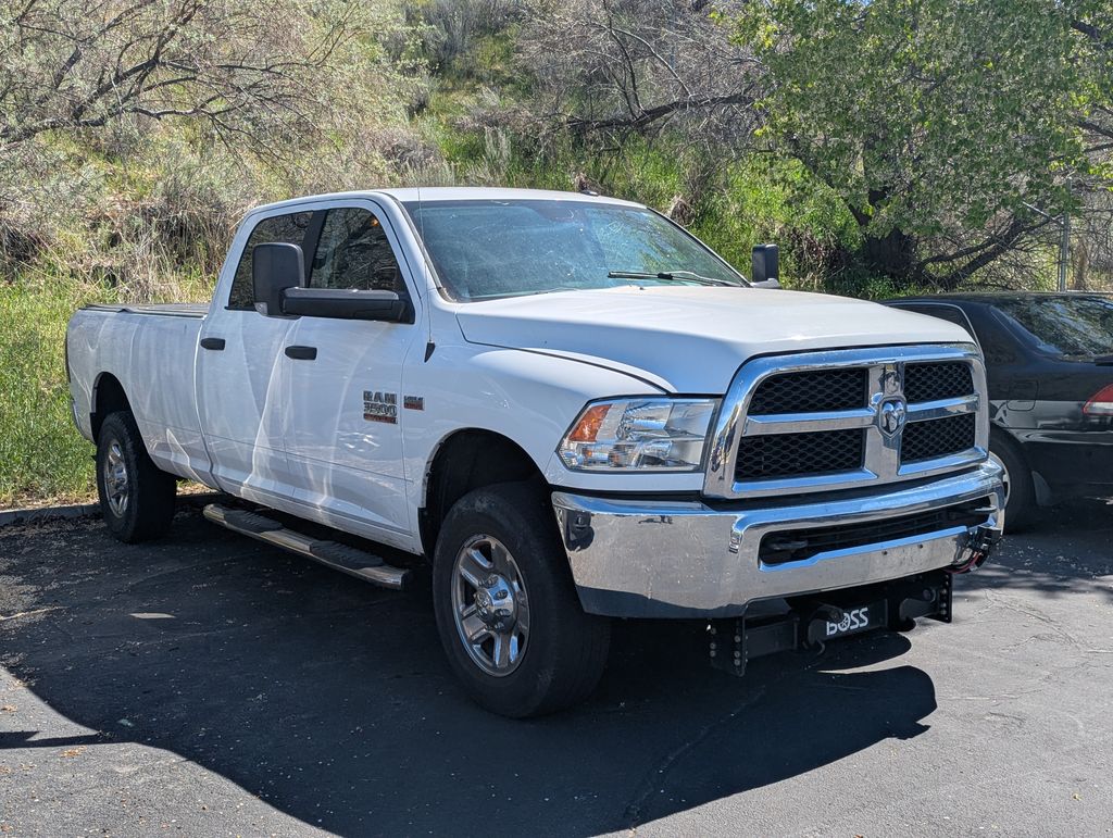 Bright White Clearcoat 2014 RAM 3500 SLT Crew Cab LB 4WD Pickup Truck Four-Wheel Drive 6-Speed Automatic