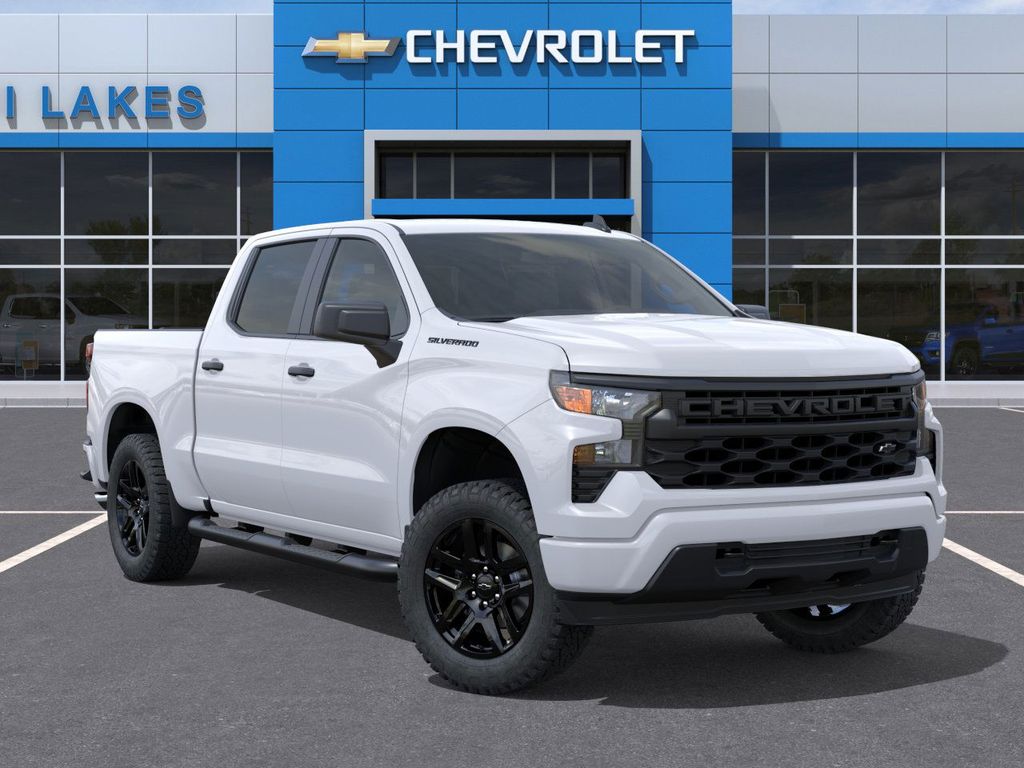 New 2026 Summit White Chevrolet Custom image 7