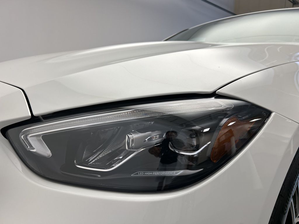 Thumbnail: 2025 Mercedes-Benz C-Class - 9