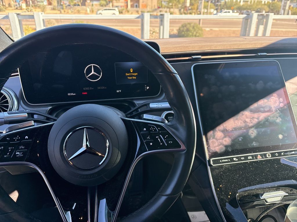 Thumbnail: 2022 Mercedes-Benz EQS - 13