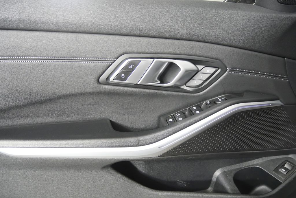 Thumbnail: 2019 BMW 3 Series - 8