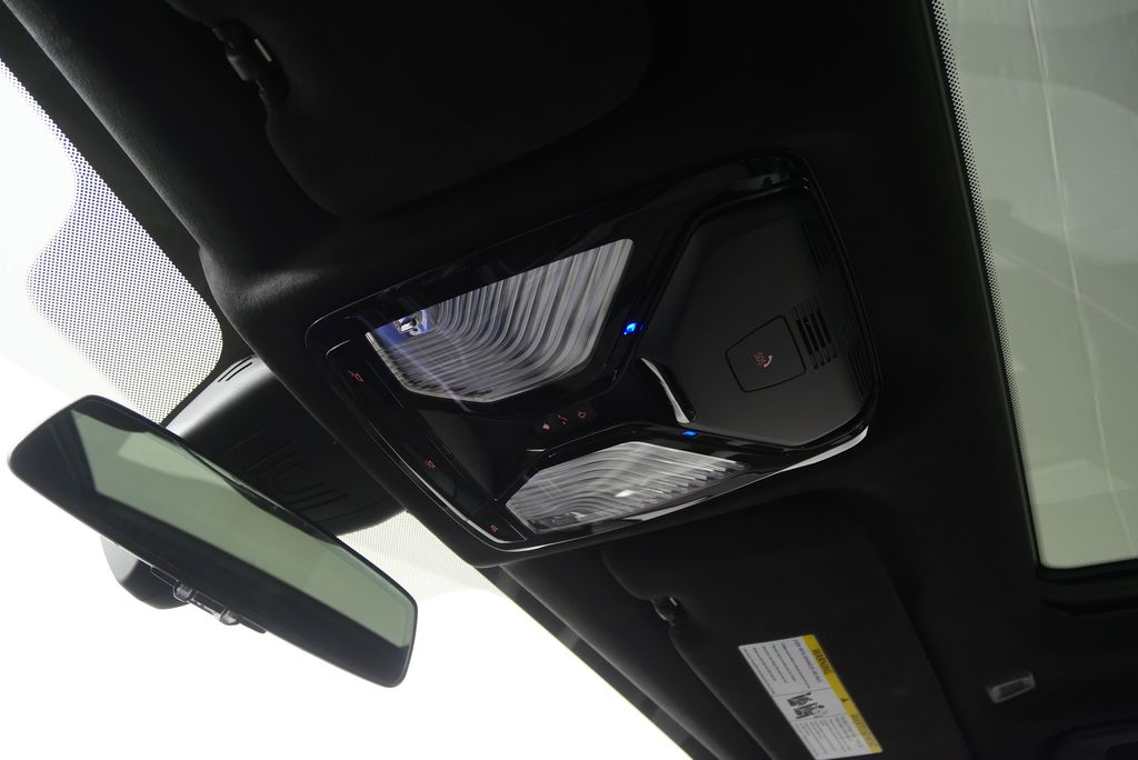 Thumbnail: 2022 BMW X5 - 25