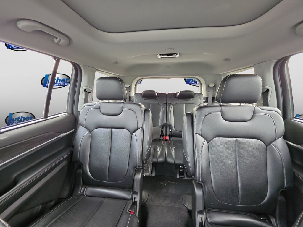 2023 Jeep Grand Cherokee L Limited Gray at South Hills CDJR