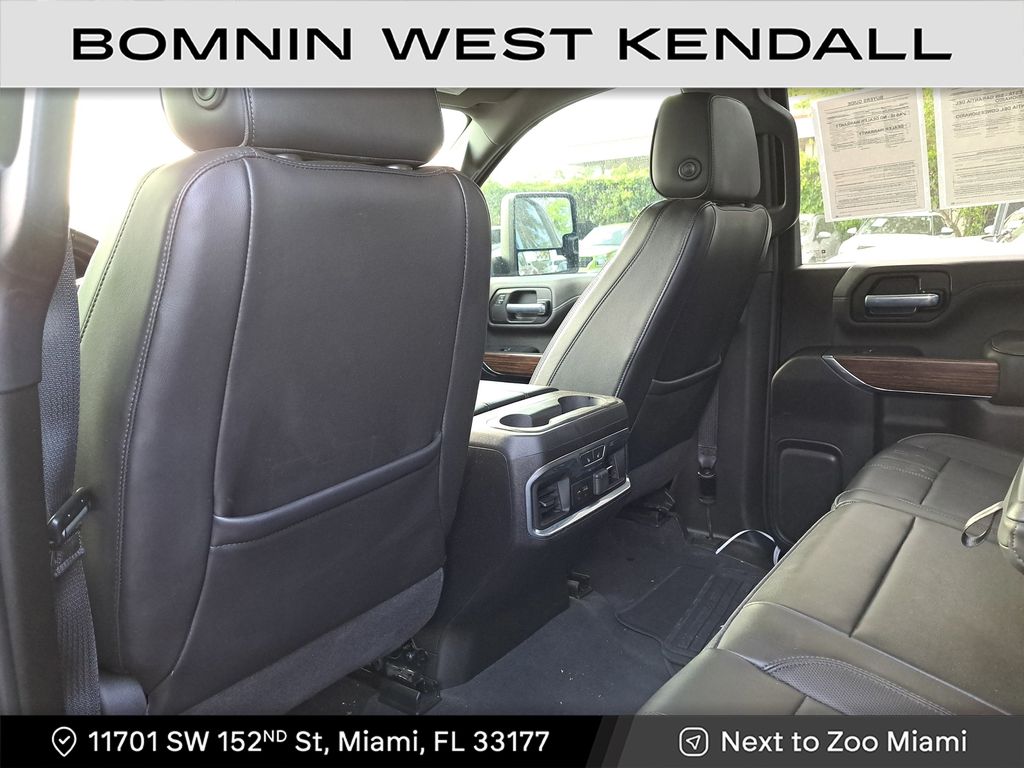 2021 Chevrolet Silverado 3500HD High Country photo