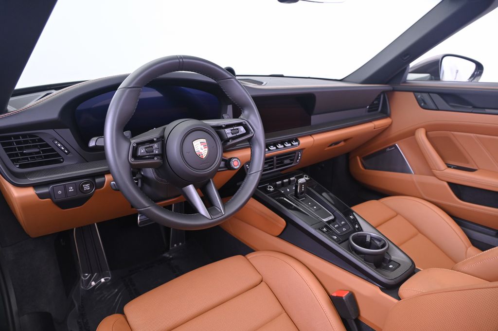 Thumbnail: 2025 Porsche 911 - 27