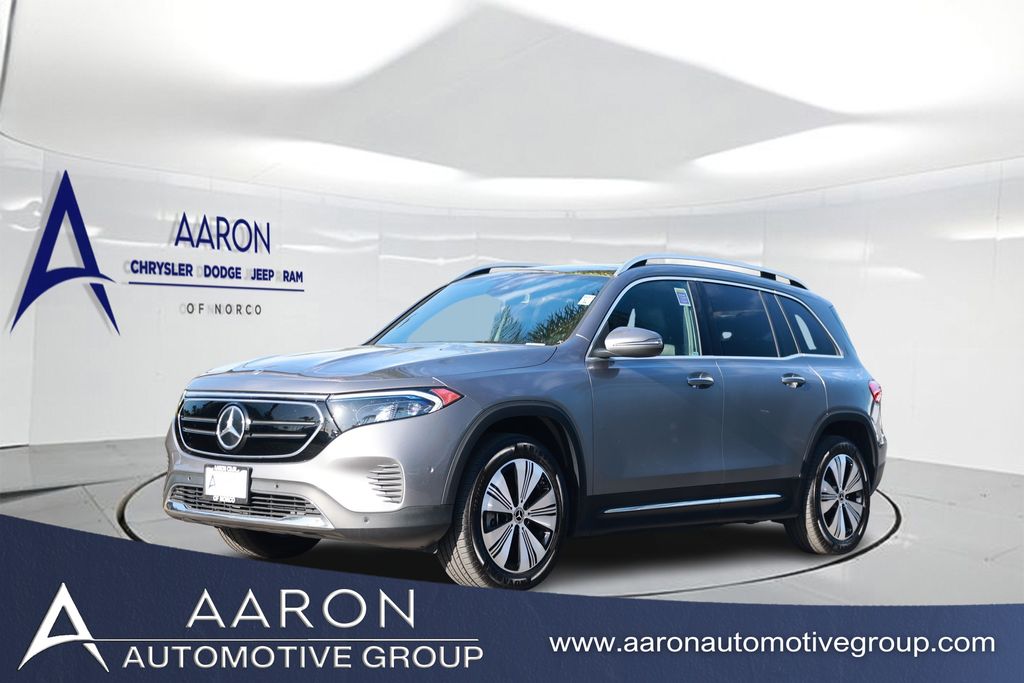  2023 Mercedes-Benz EQB 300 4MATIC AWD   