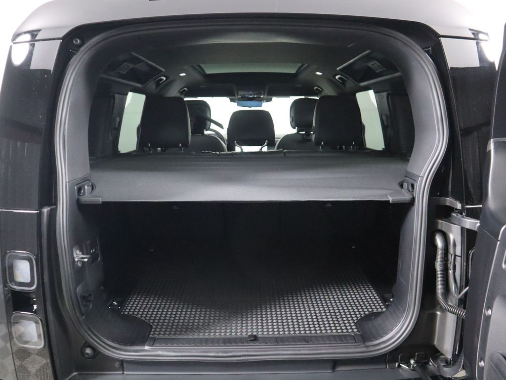 Thumbnail: 2026 Land Rover Defender - 29