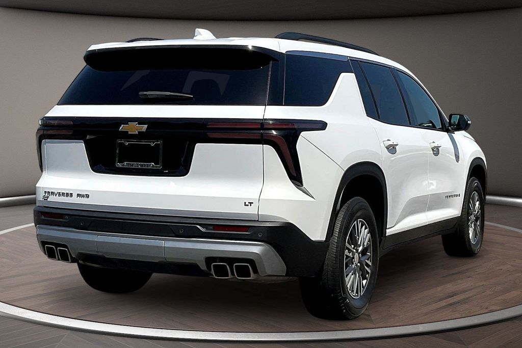 Used 2024 Chevrolet Traverse SUV