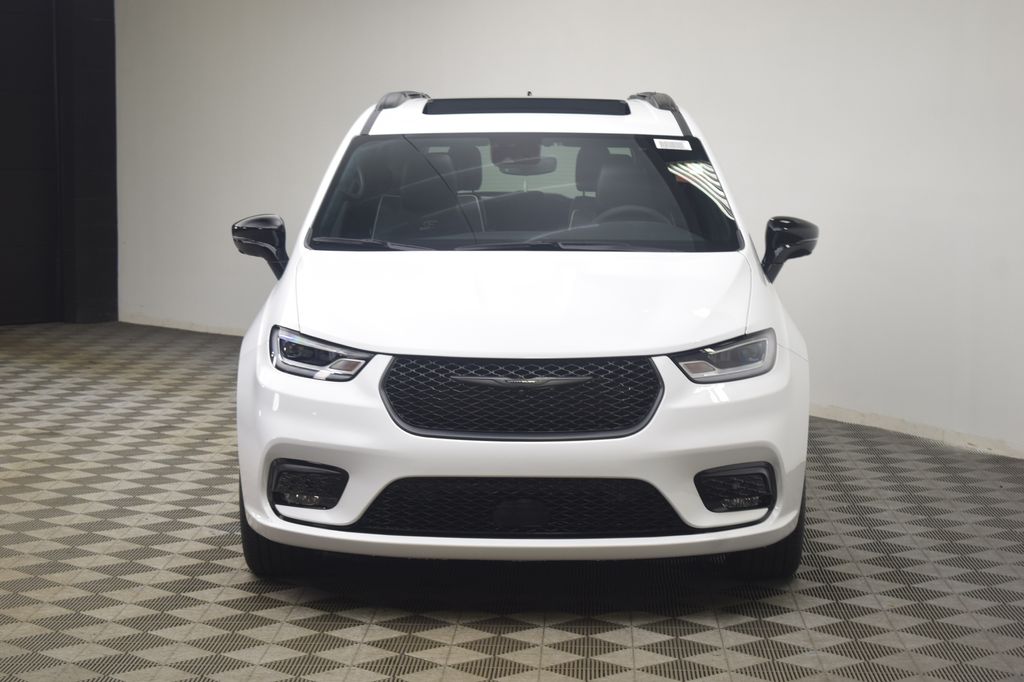 new 2026 Chrysler Pacifica car, priced at $48,714