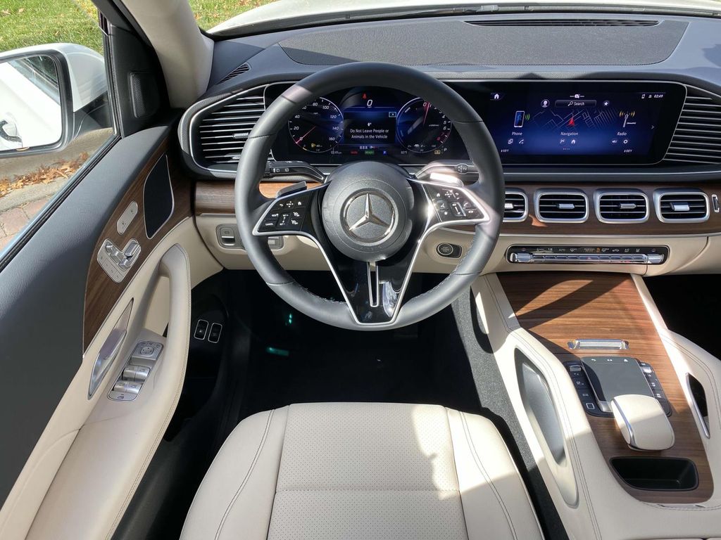 2025 Mercedes-Benz GLE 450 23