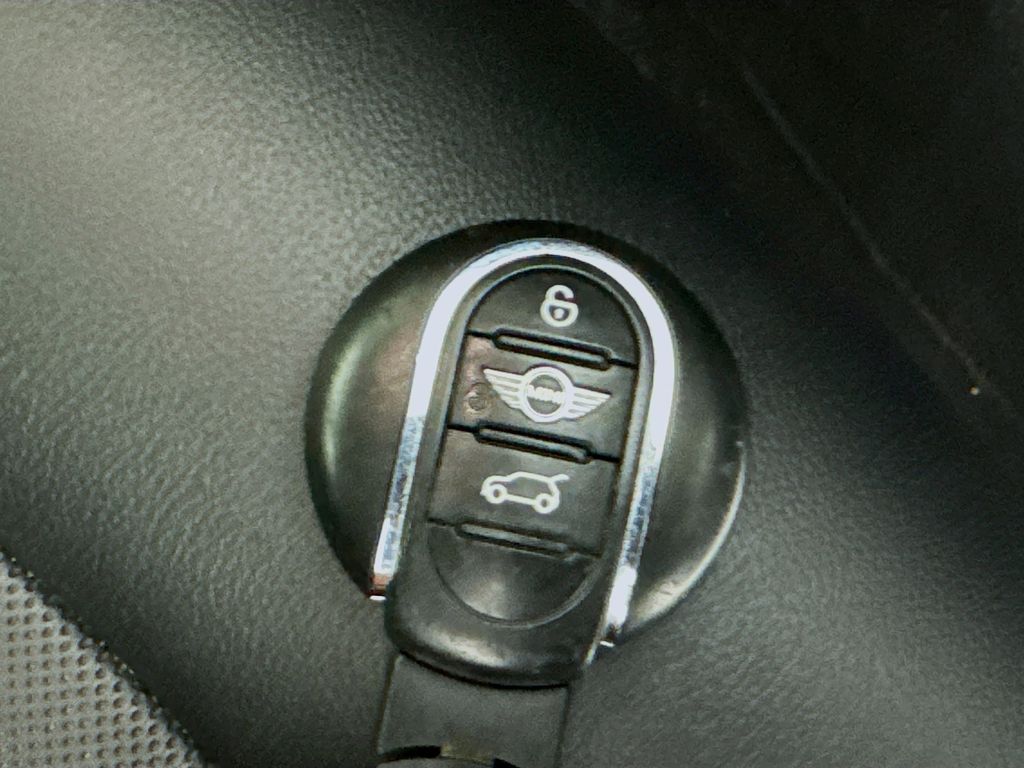 Used Car 2017 Mini Cooper  Clubman For Sale Under $15,000 In Austin, Texas